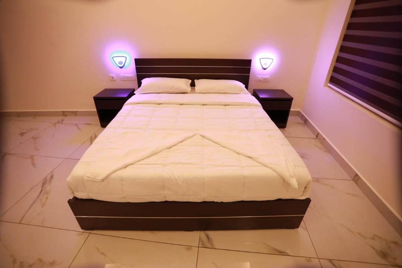 Готель Aman Residency Thodupuzha Екстер'єр фото